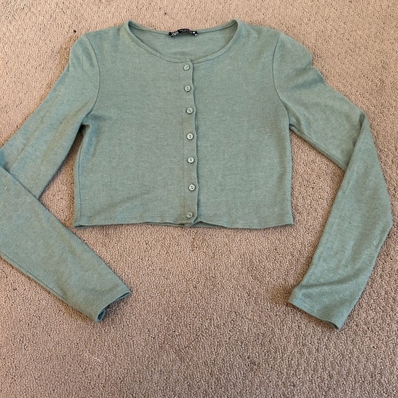 Zara Sweaters - Green Cropped Cardigan